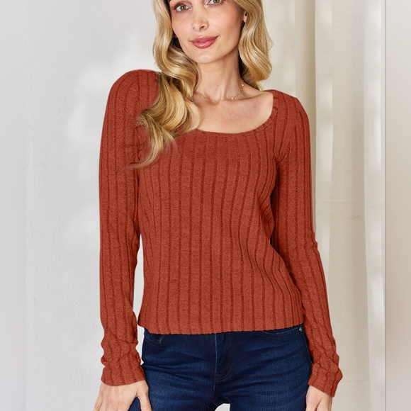 Women's Ribbed Rust Top - Picture 9 of 15